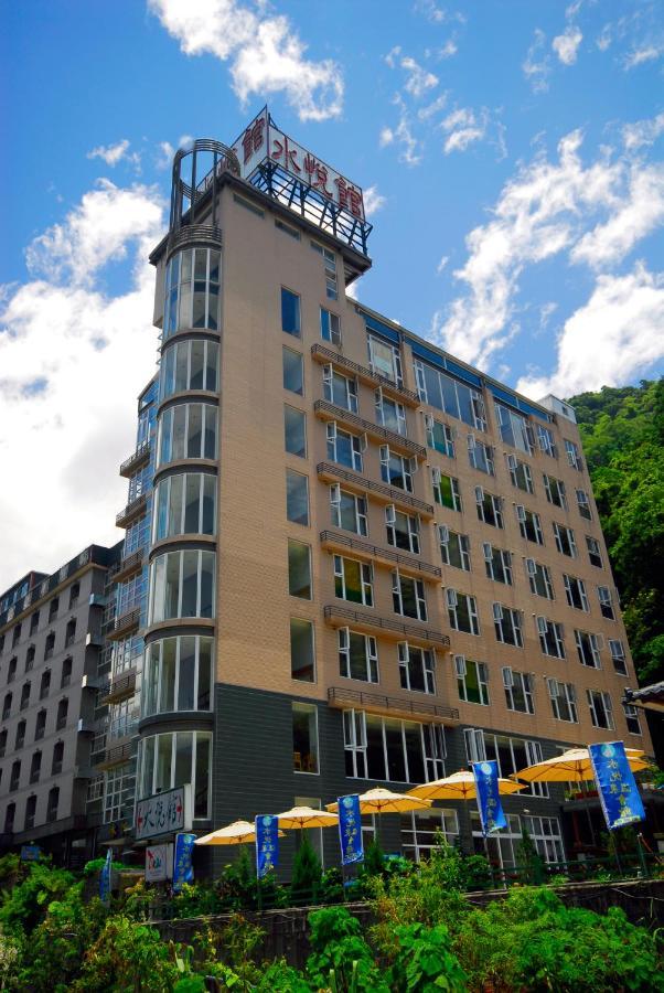 Crystal Hotel Ренай Екстериор снимка